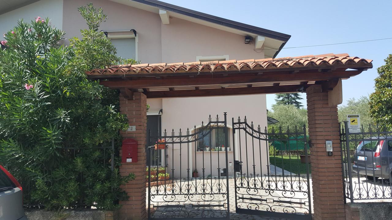 Villa Indipendente A Pochi Passi Dal Lago Сан-Феличе-дель-Бенако Экстерьер фото